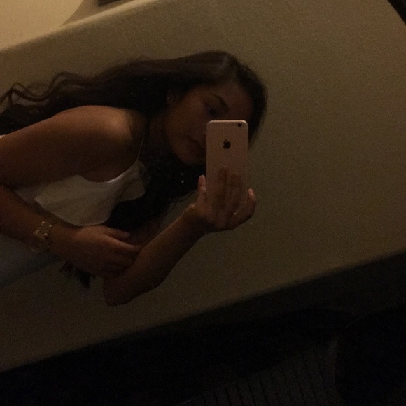 Meet your Posher, Gabby - Picture 1 of 1